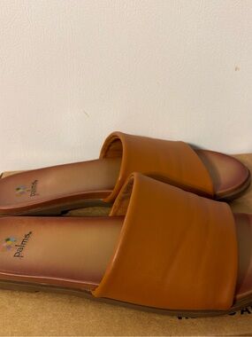 Palms Women’s Cognac Slide Sandals — Single-Band Leather-Look Comfort